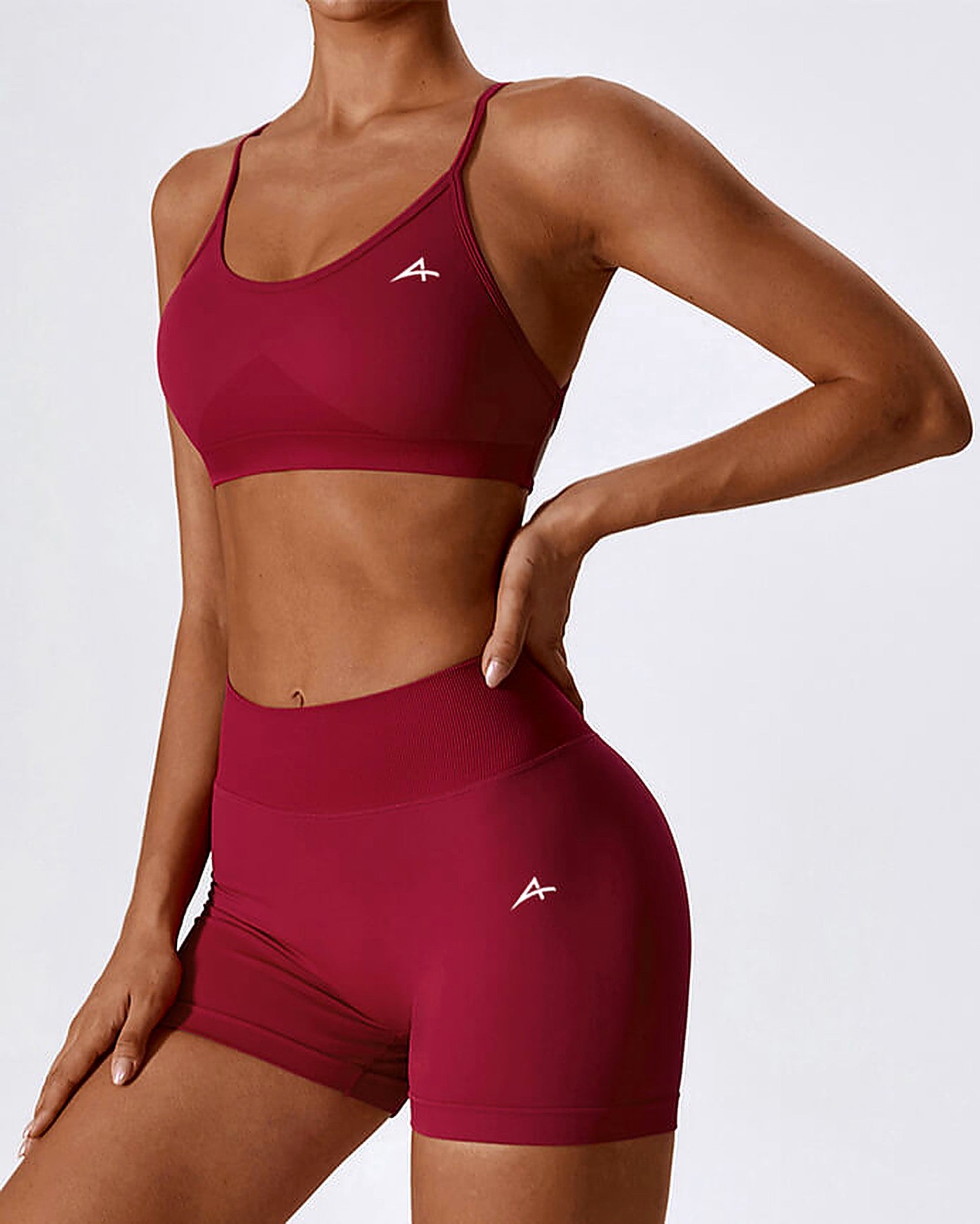 Essentials Seamless Short - Cherry