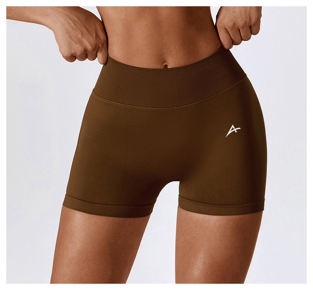 Essentials Seamless Short - Brown